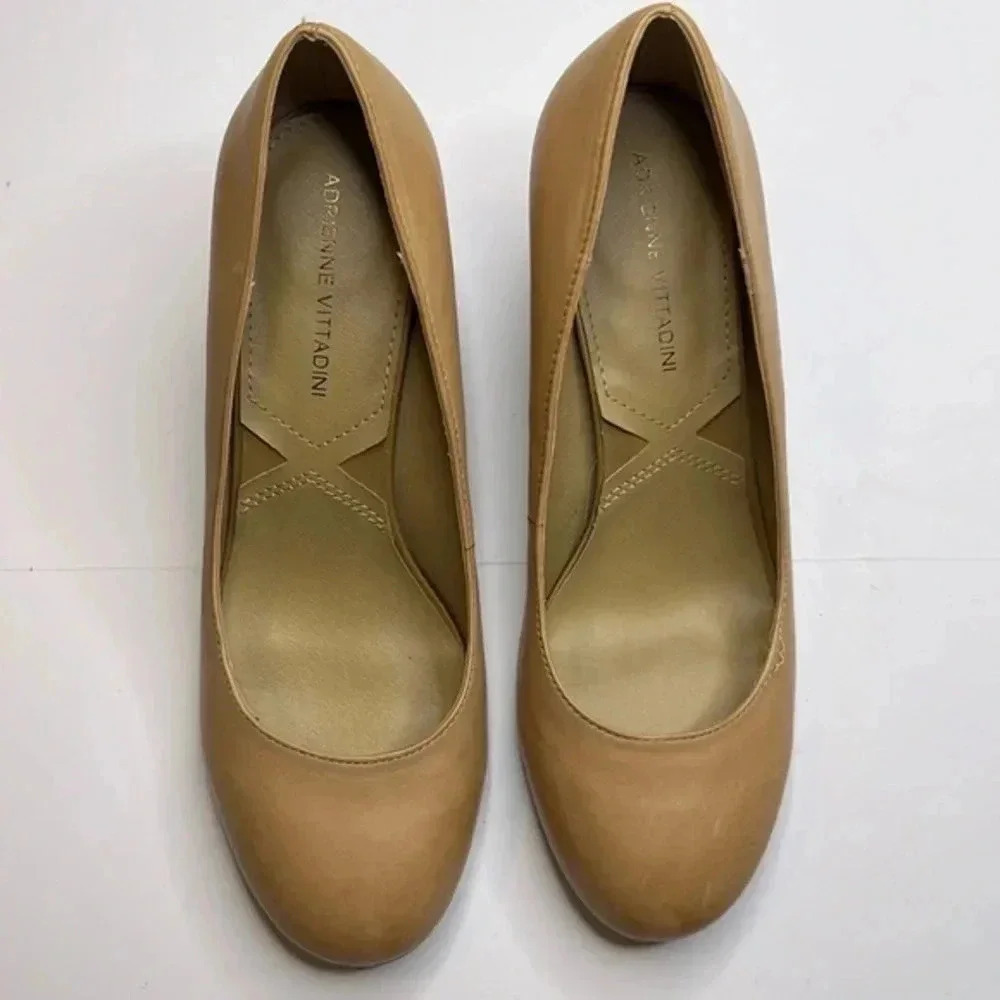 Adrienne Vittadini leather block heels size 8m